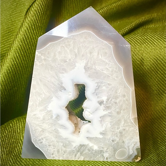 Druzy Onyx Quartz Obelisk Slab Slice Freeform Point Crystal - Picture 2 of 6